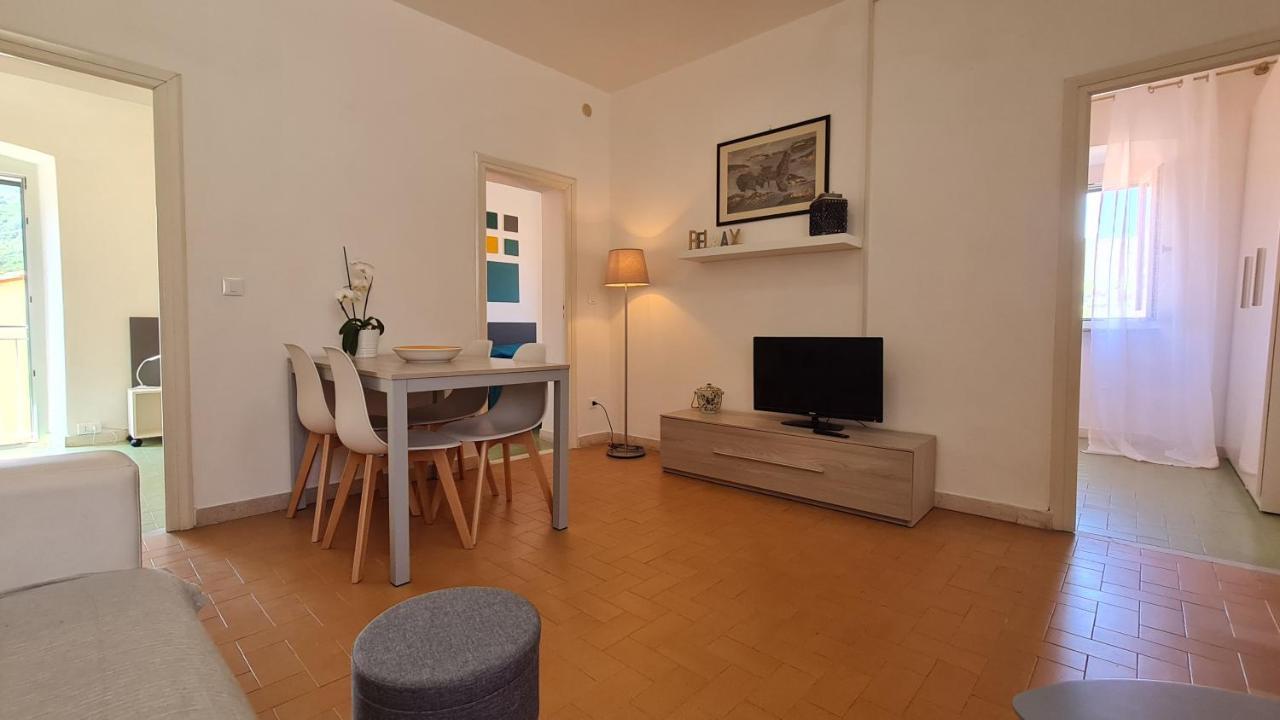 La Casa Di Delia Lägenhet Marciana Marina  Exteriör bild