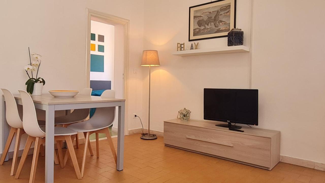 La Casa Di Delia Lägenhet Marciana Marina  Exteriör bild