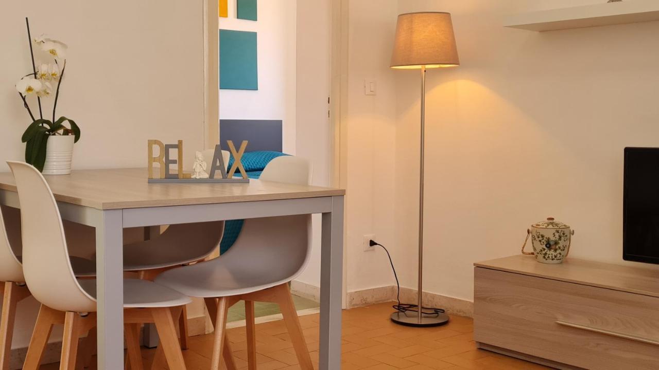La Casa Di Delia Lägenhet Marciana Marina  Exteriör bild