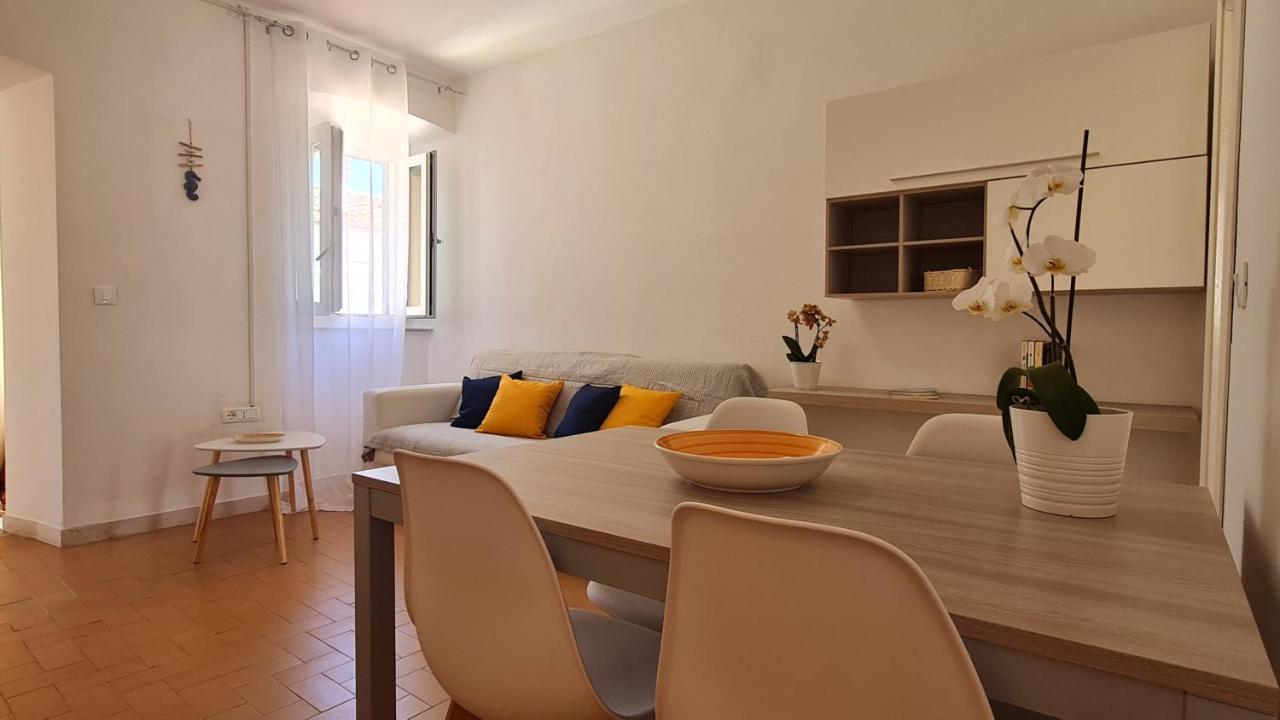 La Casa Di Delia Lägenhet Marciana Marina  Exteriör bild