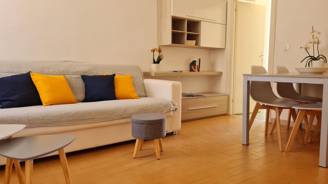 La Casa Di Delia Lägenhet Marciana Marina  Exteriör bild