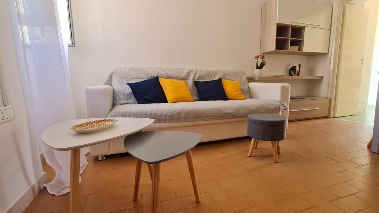La Casa Di Delia Lägenhet Marciana Marina  Exteriör bild