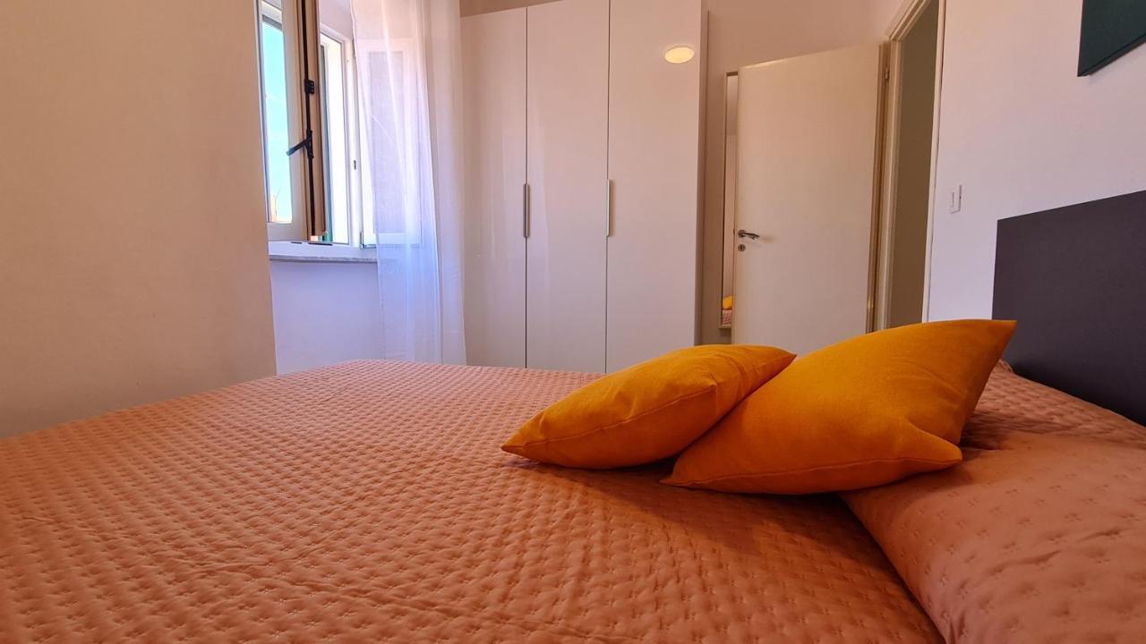 La Casa Di Delia Lägenhet Marciana Marina  Exteriör bild