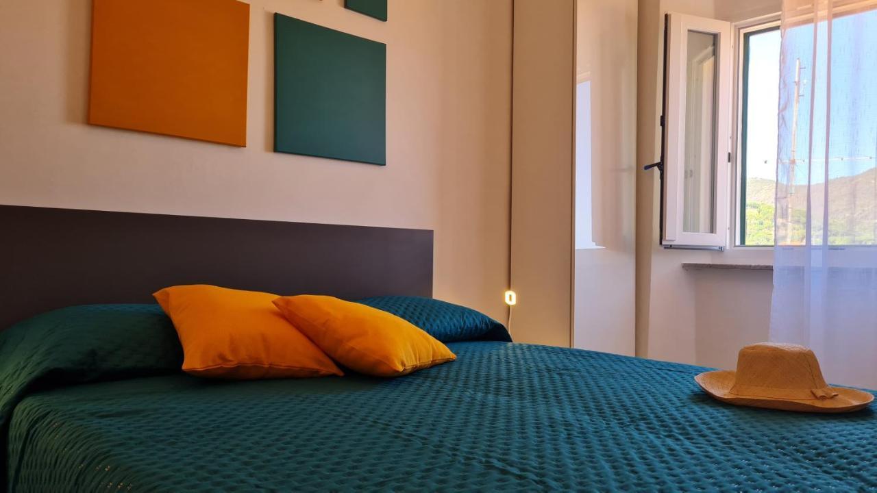 La Casa Di Delia Lägenhet Marciana Marina  Exteriör bild