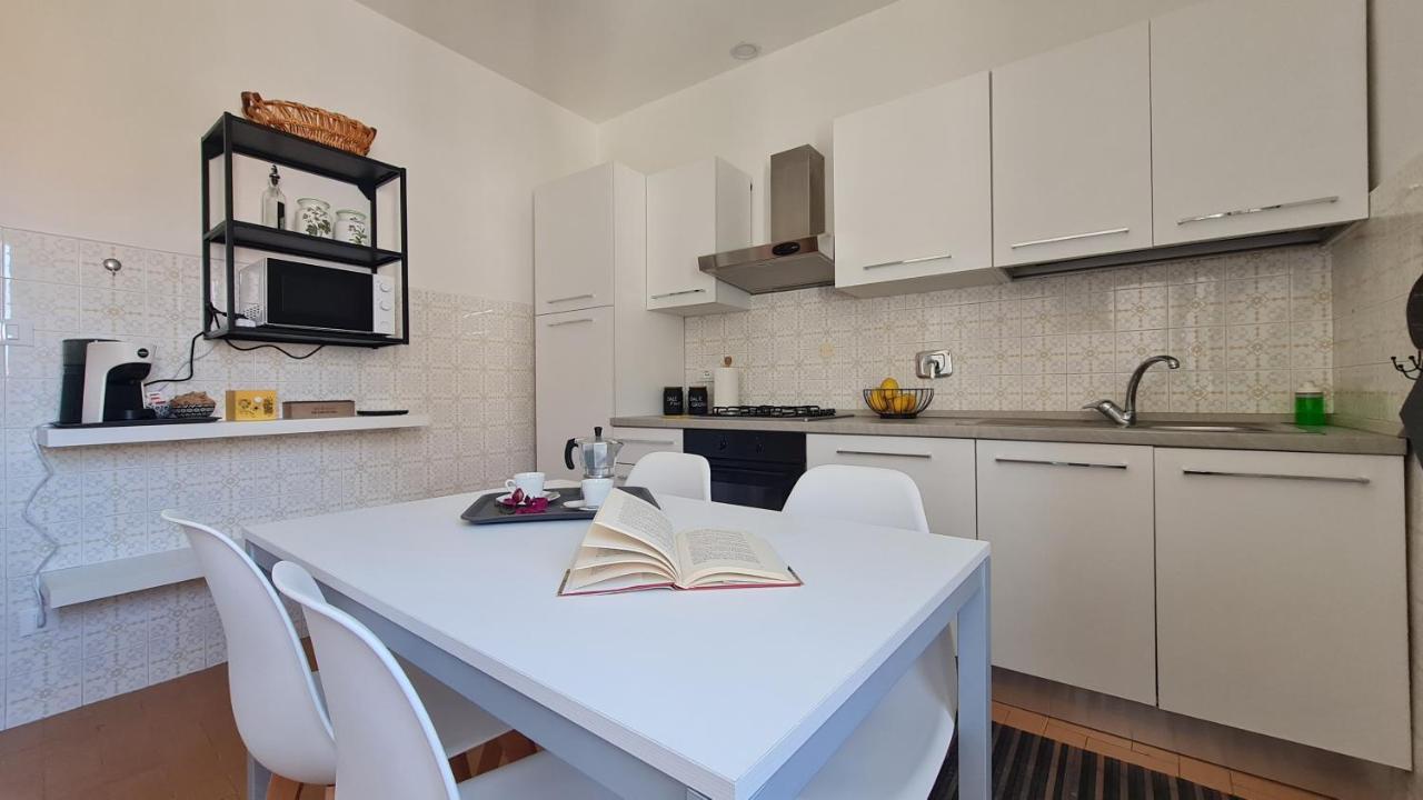La Casa Di Delia Lägenhet Marciana Marina  Exteriör bild